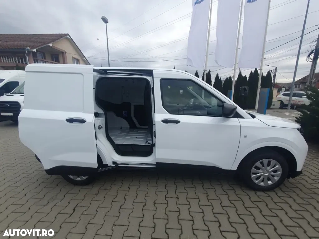 Ford Noul Transit Courier VAN - 9