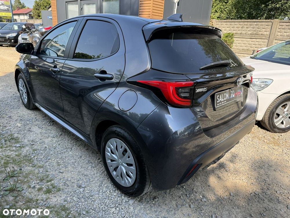 Toyota Yaris - 7