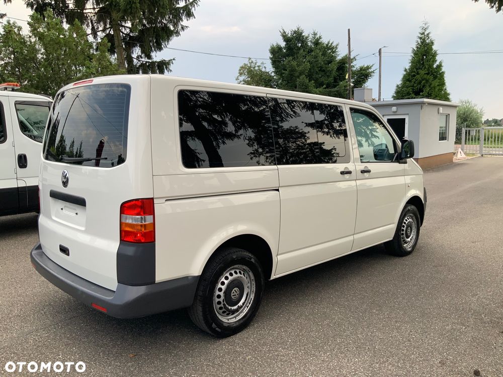 Volkswagen Transporter - 5