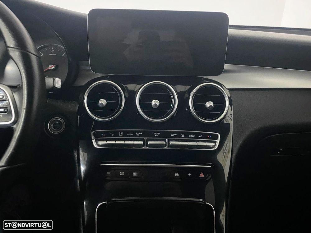 Mercedes-Benz GLC 300 de Coupé 4Matic - 23