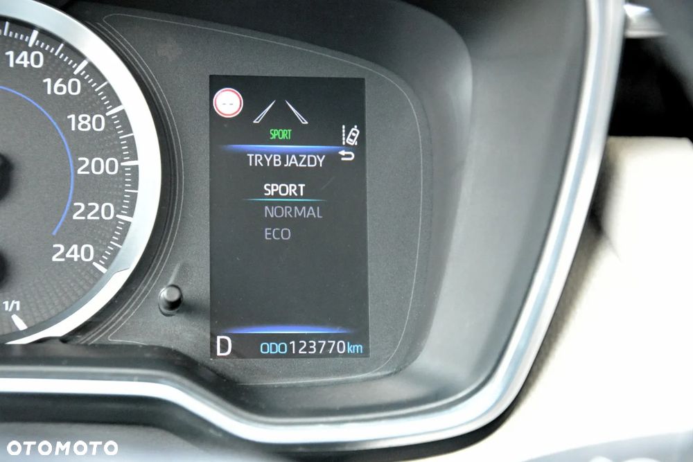 Toyota Corolla 1.8 Hybrid Comfort - 23
