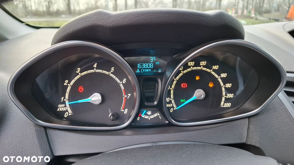 Ford Fiesta 1.25 Titanium EU5 - 4