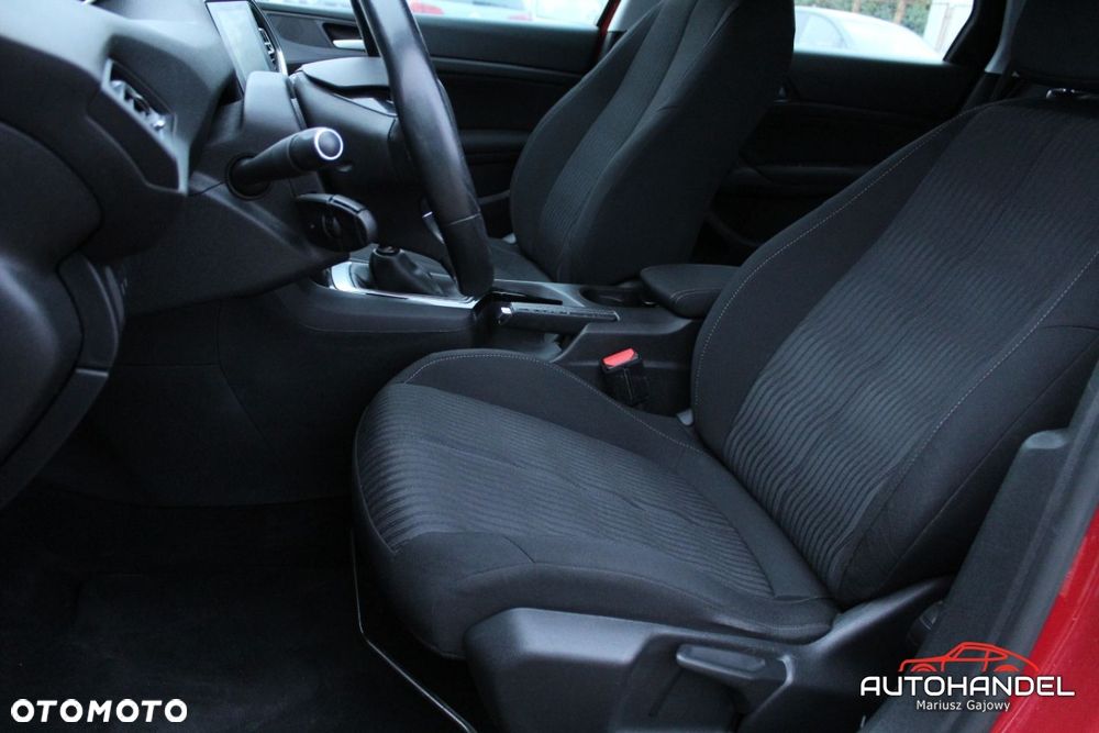 Peugeot 308 - 8