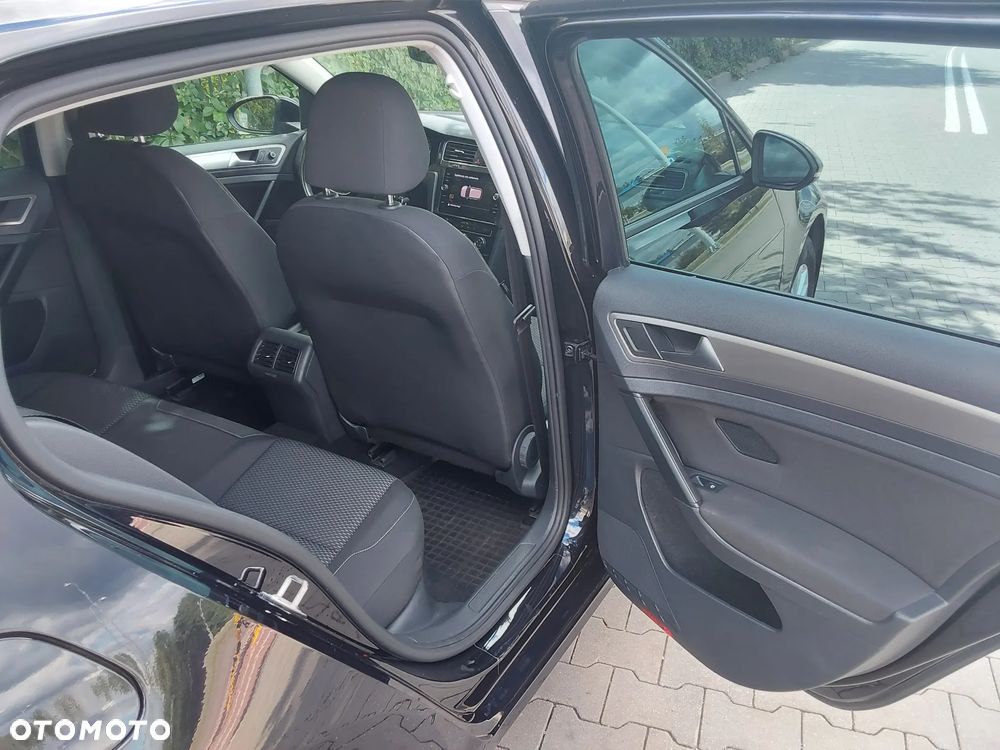 Volkswagen Golf 1.0 TSI BMT Trendline - 10