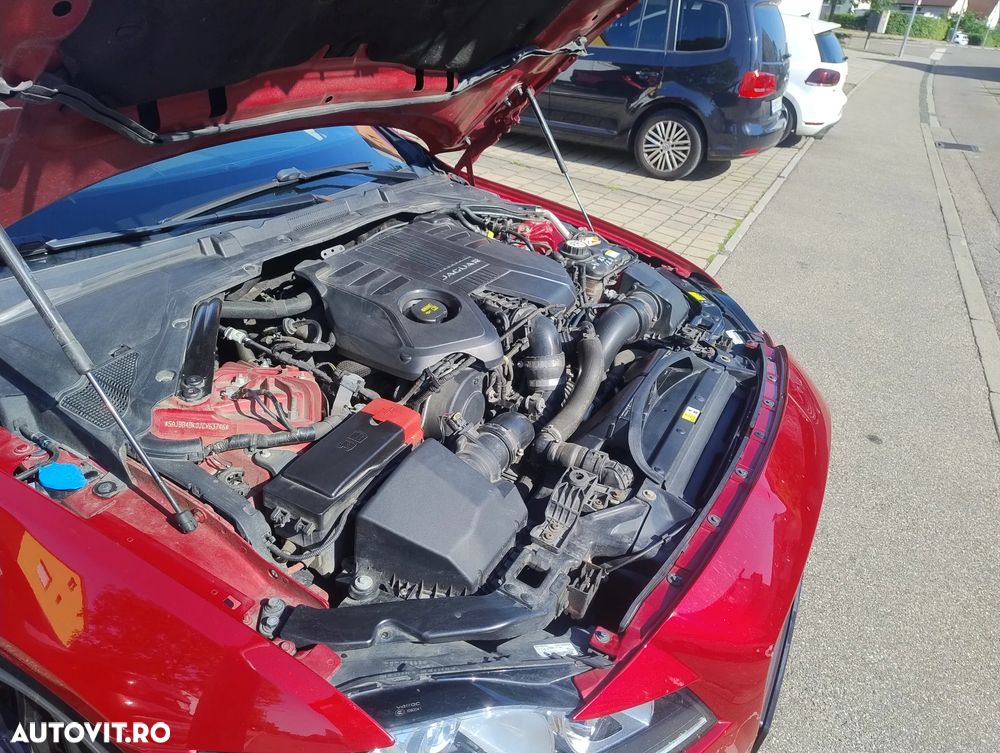 Jaguar XF 30d RWD R-Sport - 25