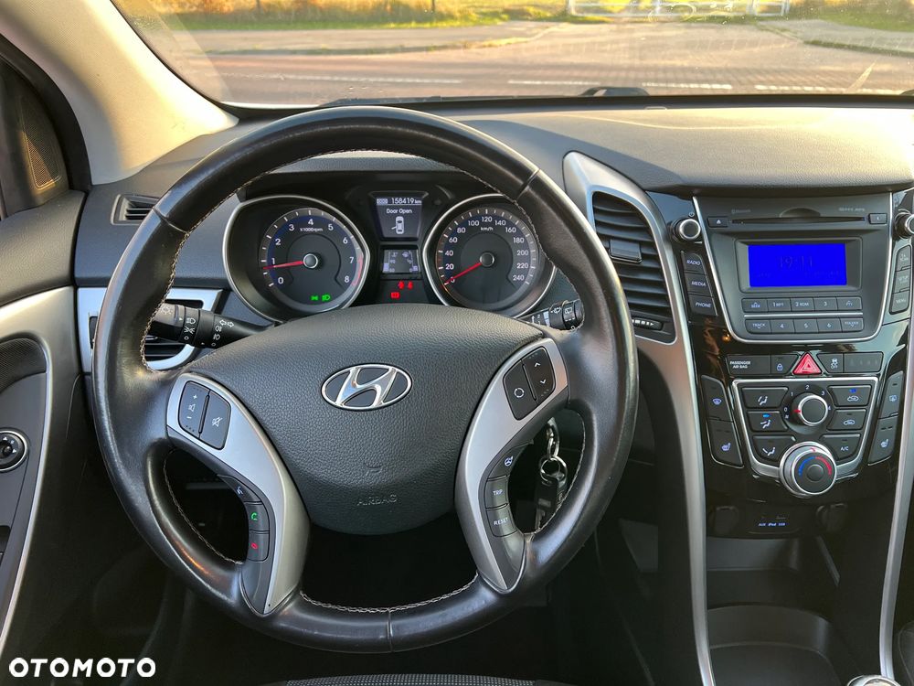 Hyundai i30 1.6 Style - 12