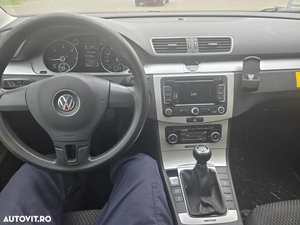 VOLKSWAGEN Passat 2011 — imagine 14