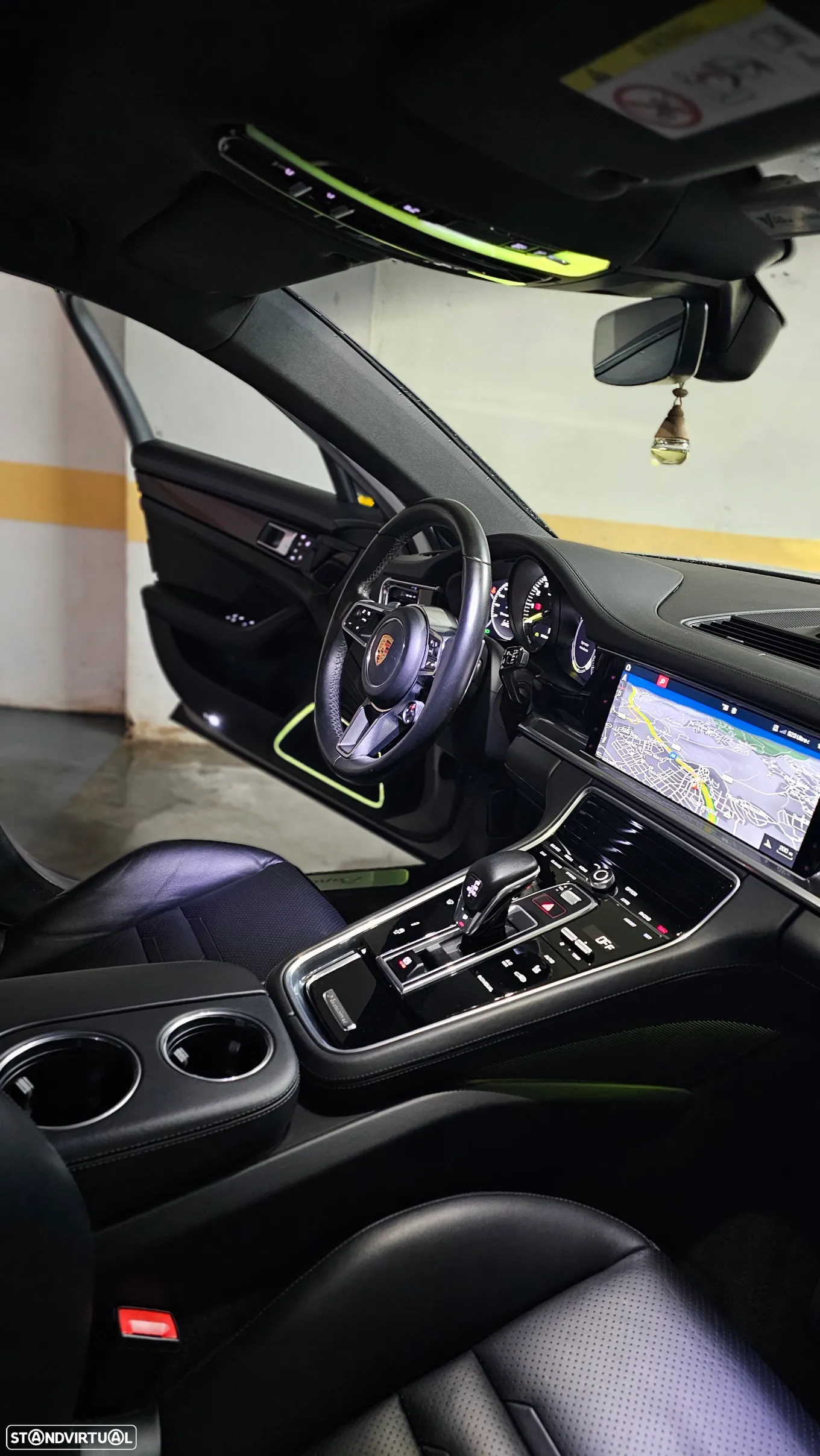 Porsche Panamera Sport Turismo 4 E-Hybrid - 3