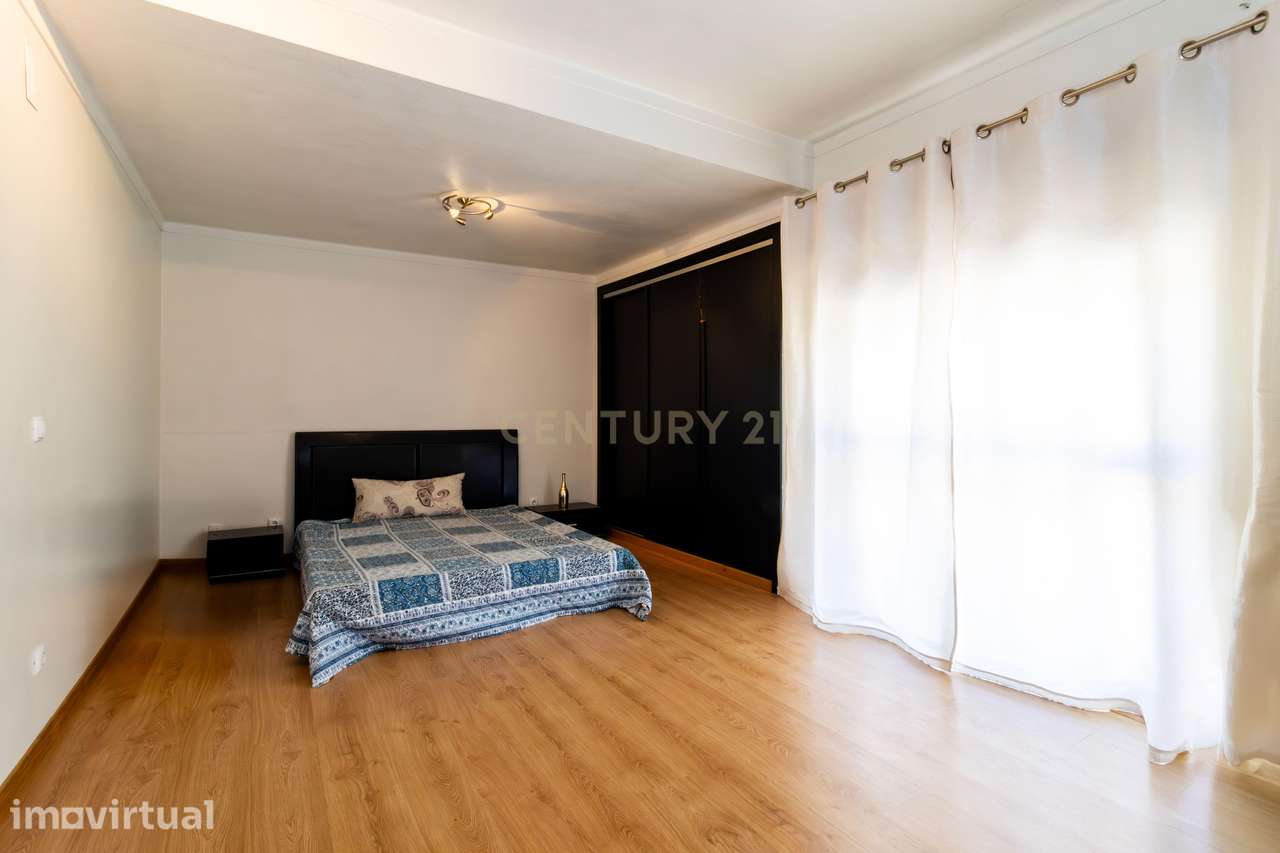 Moradia T4 com Terreno em Colmeias, Leiria - Grande imagem: 5/12