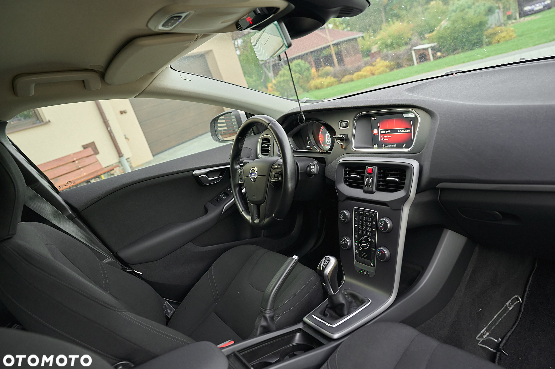 Volvo V40 D2 Momentum - 6