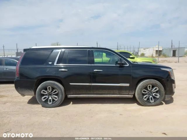 Cadillac Escalade 6.2 V8 AWD AT Platinum - 13