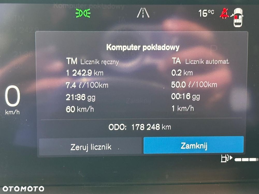 Volvo V90 Cross Country - 24