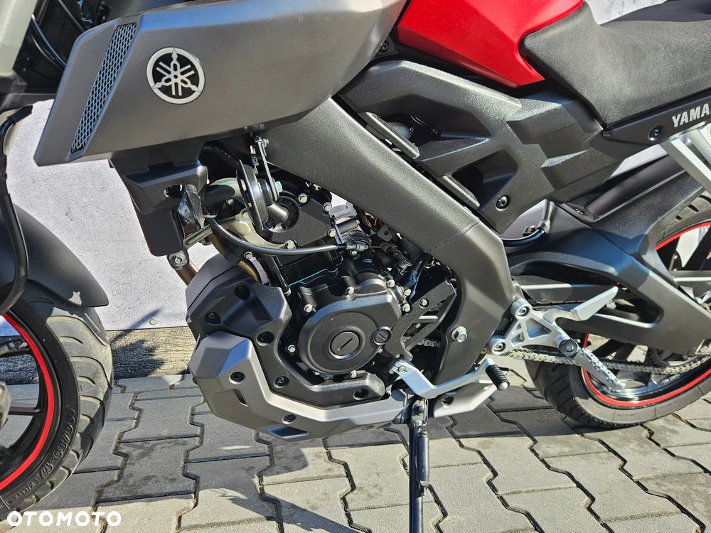 Yamaha MT - 16