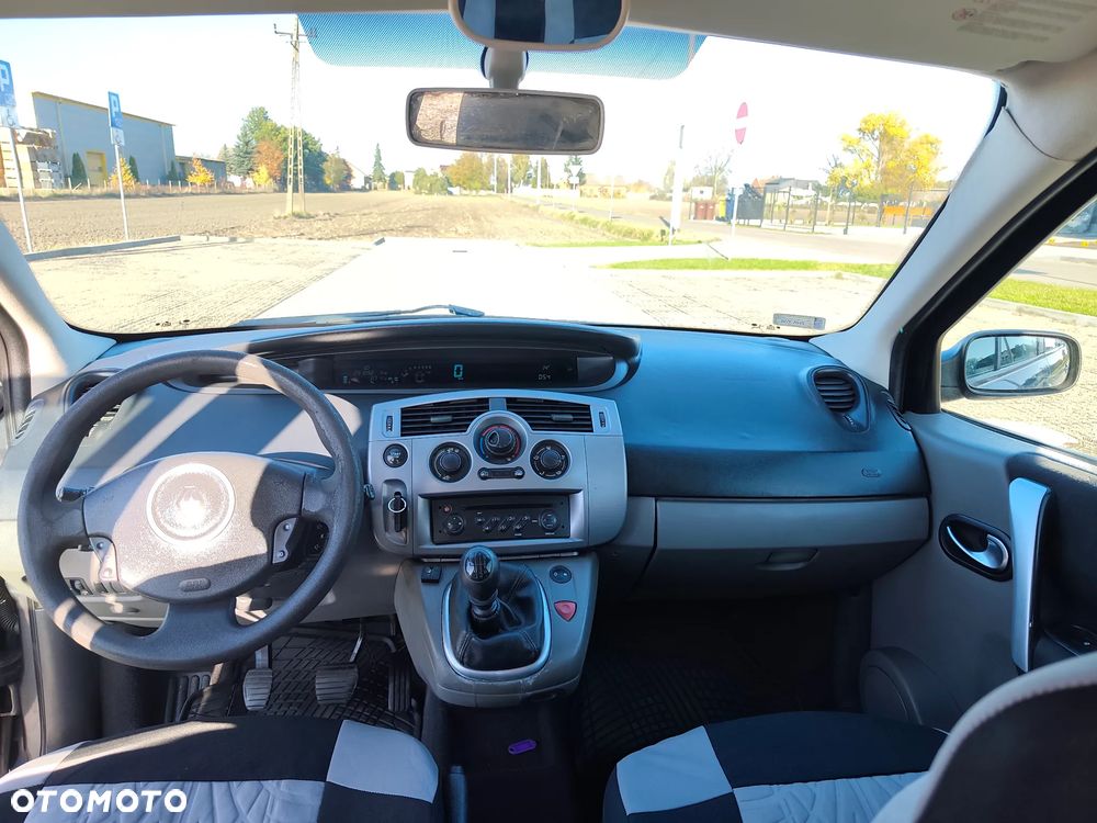Renault Scenic - 12