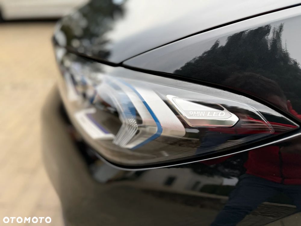 BMW Seria 3 320d xDrive M Sport sport - 38