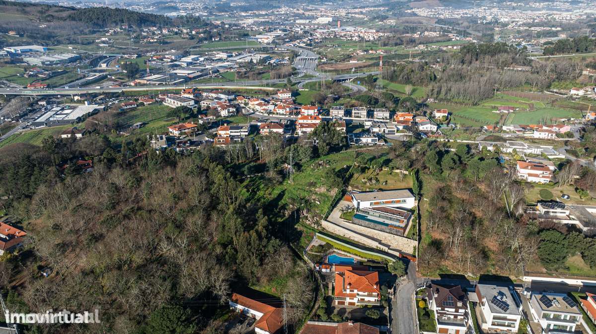 Terreno com projecto aprovado - Grande imagem: 3/12