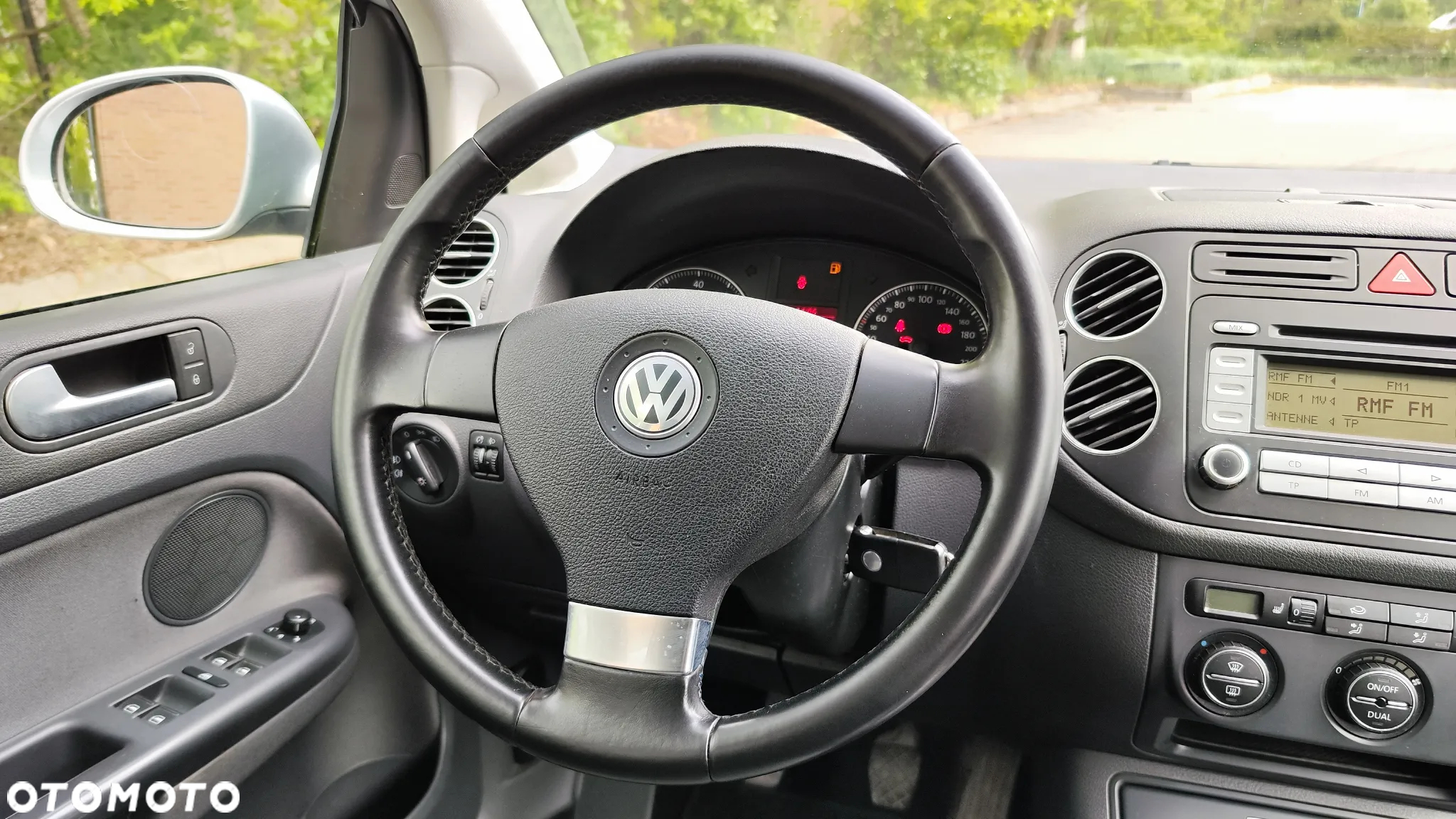 Volkswagen Golf Plus 1.6 Tour - 27