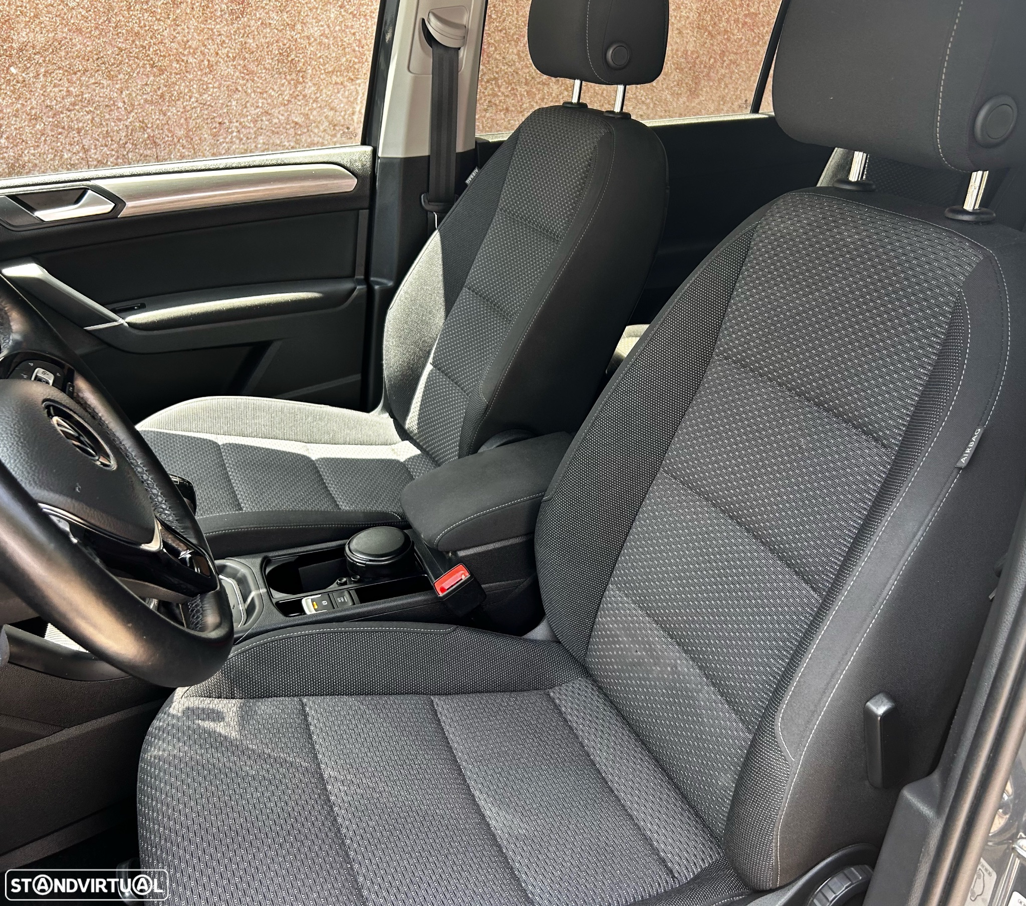 VW Touran 2.0 TDI Confortline - 11