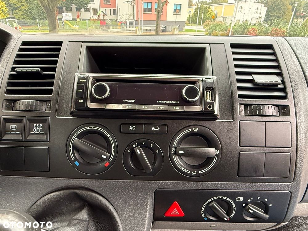 Volkswagen Transporter T5 TDI L2H1 Silverline - 22