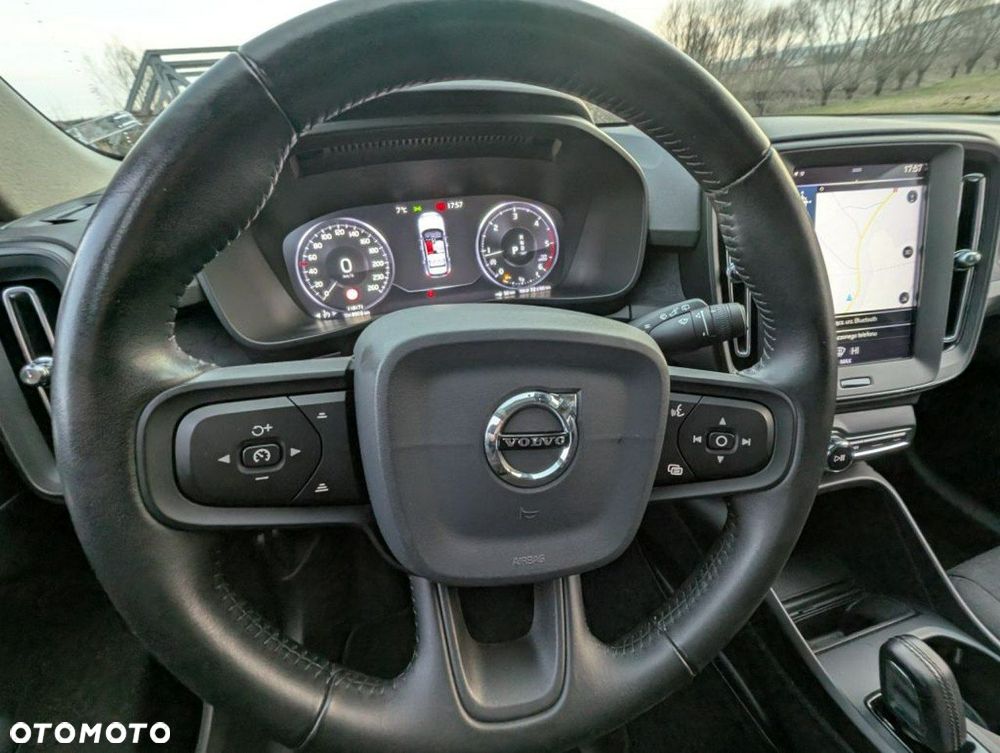 Volvo XC 40 - 15