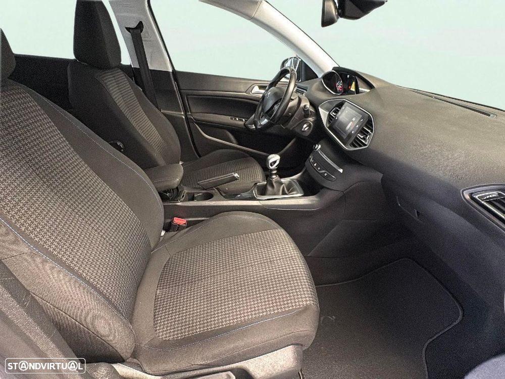Peugeot 308 SW - 15