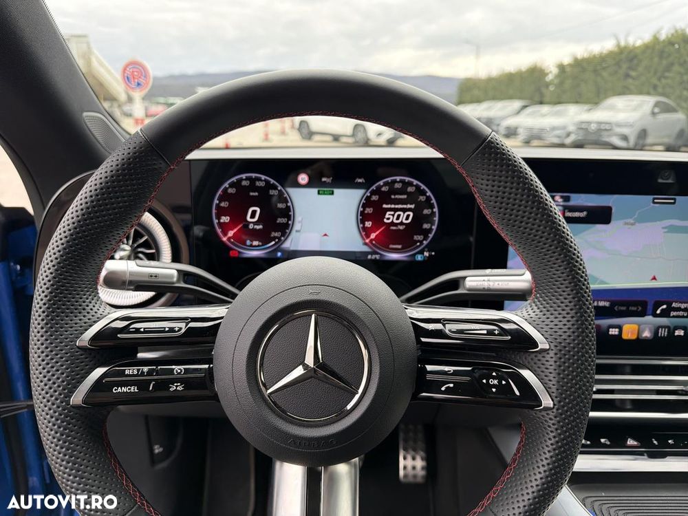 Mercedes-Benz CLA - 10