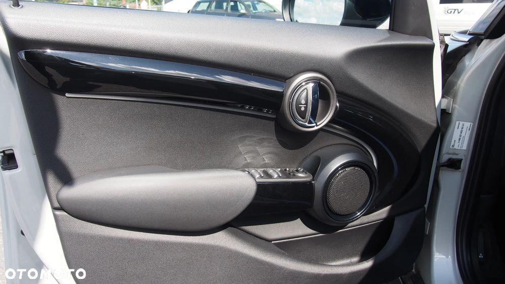 MINI Cooper Classic Trim - 10