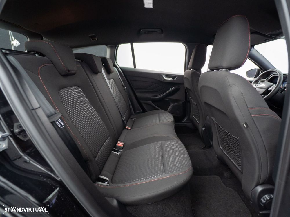 Ford Focus SW 1.0 EcoBoost ST-Line Aut. - 33