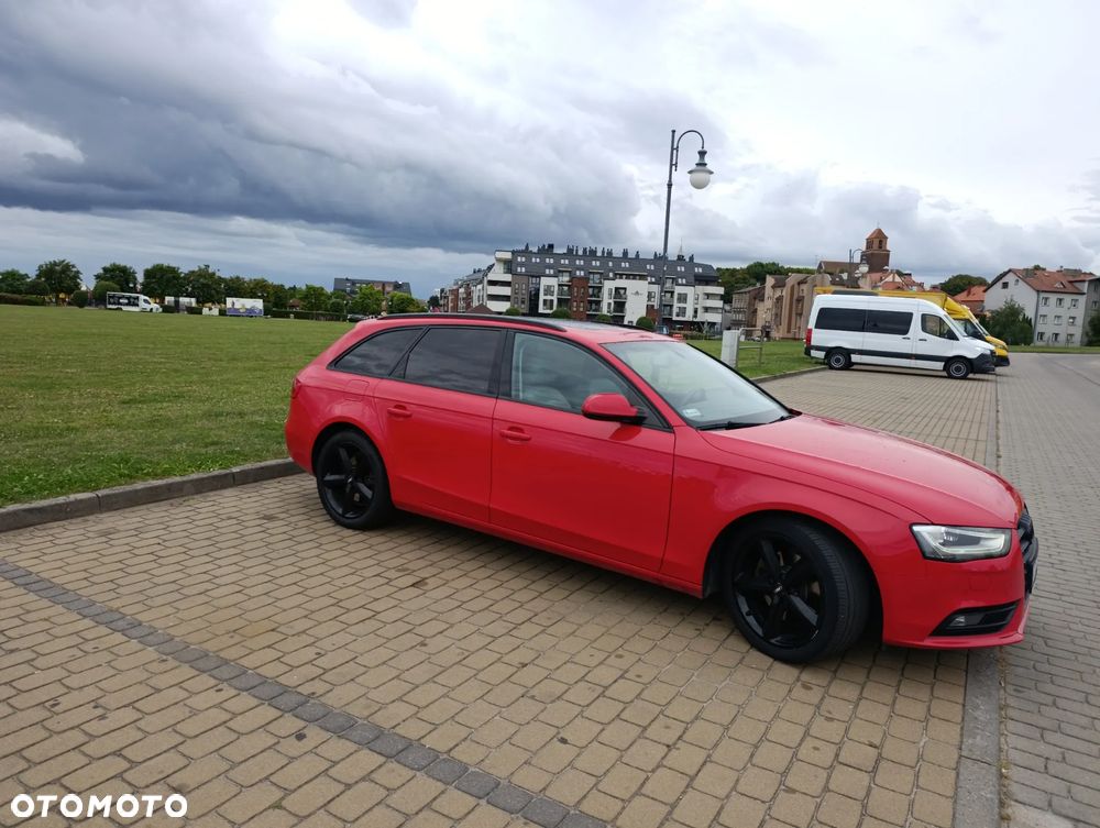 Audi A4 Avant 2.0 TDI Multitronic - 9