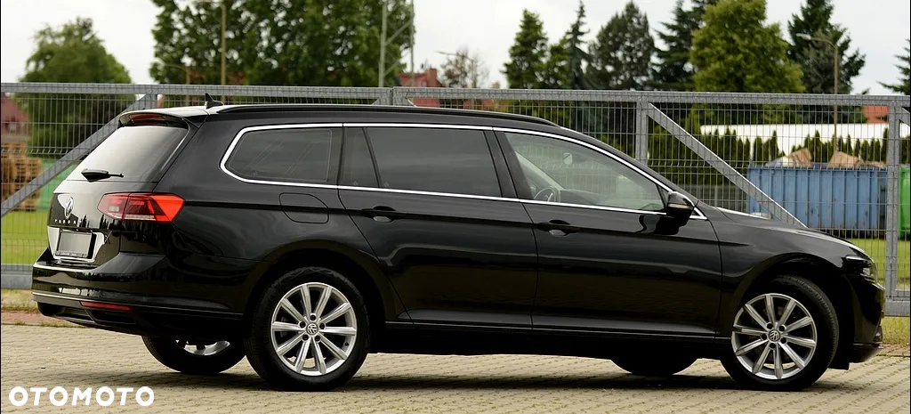 Volkswagen Passat Variant 2.0 TDI SCR DSG Comfortline - 15