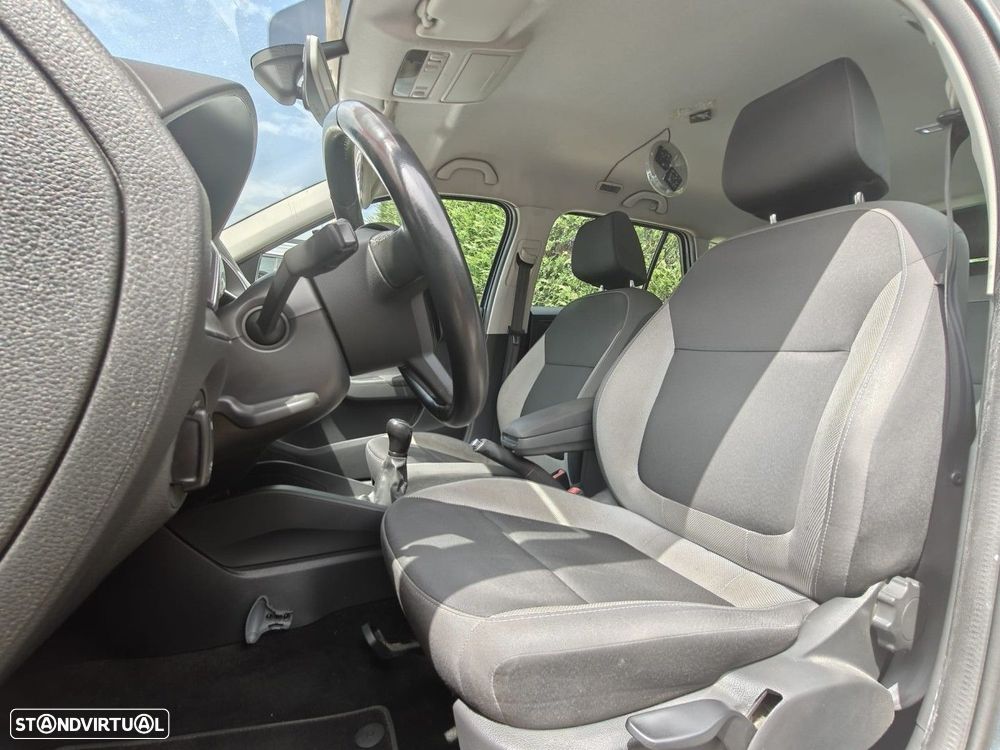 Renault Clio - 17