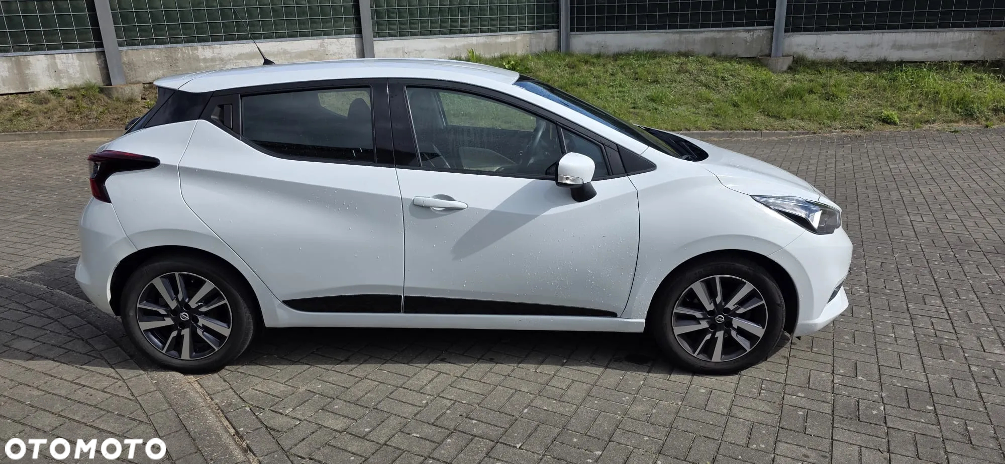 Nissan Micra 1.0 Acenta - 4