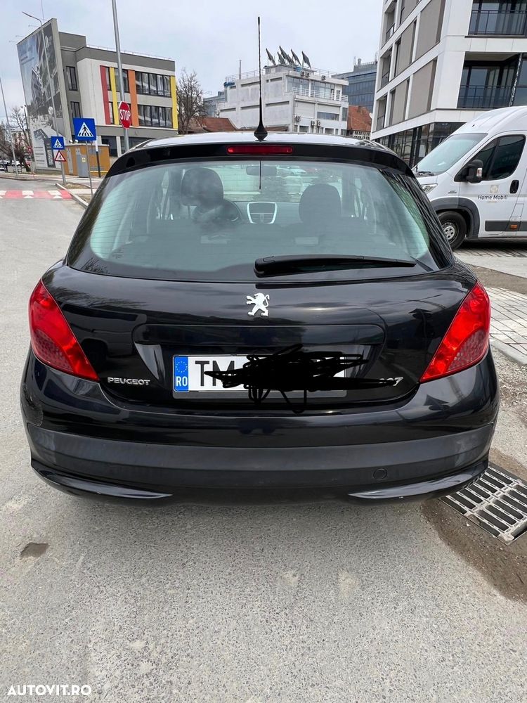 Peugeot 207 - 3