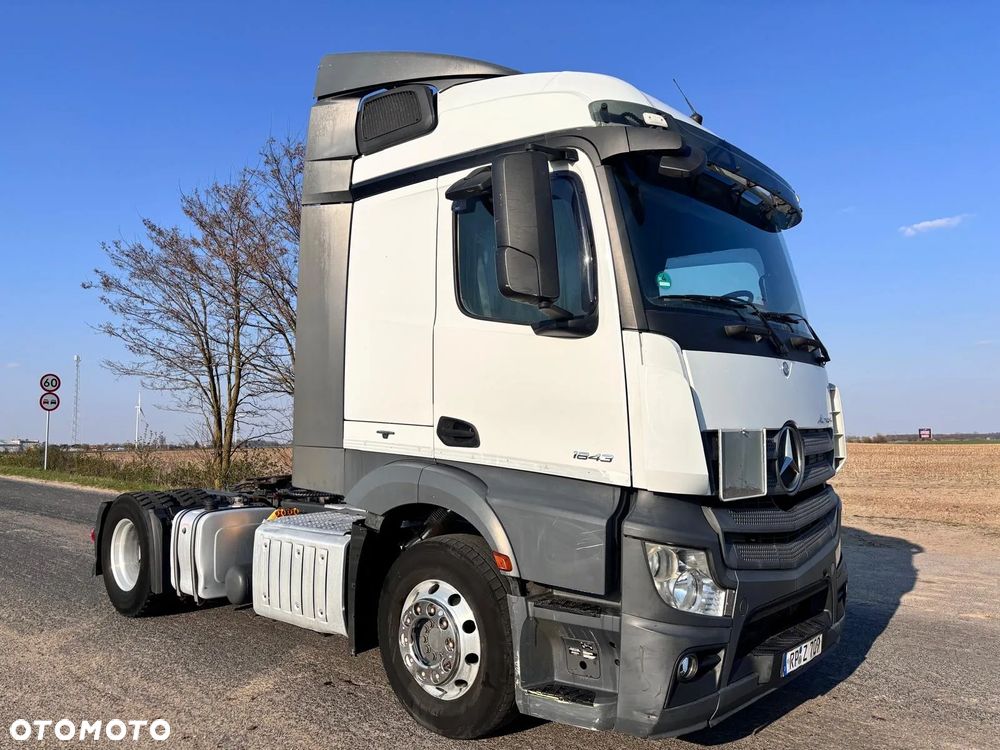 Mercedes-Benz ACTROS - 2