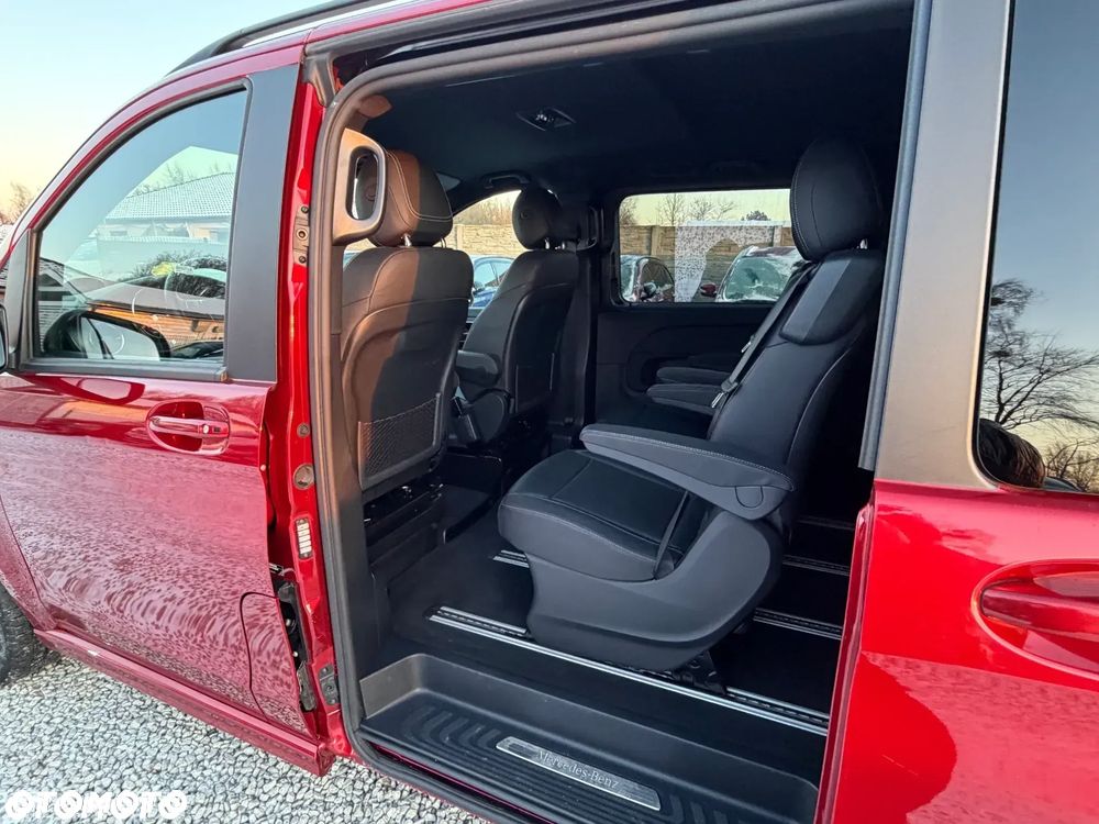Mercedes-Benz Klasa V 300 d lang 4Matic 9G-TRONIC Avantgarde Edition - 32