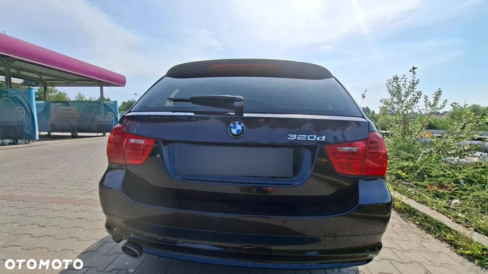 BMW Seria 3 320d xDrive DPF Edition Lifestyle - 6