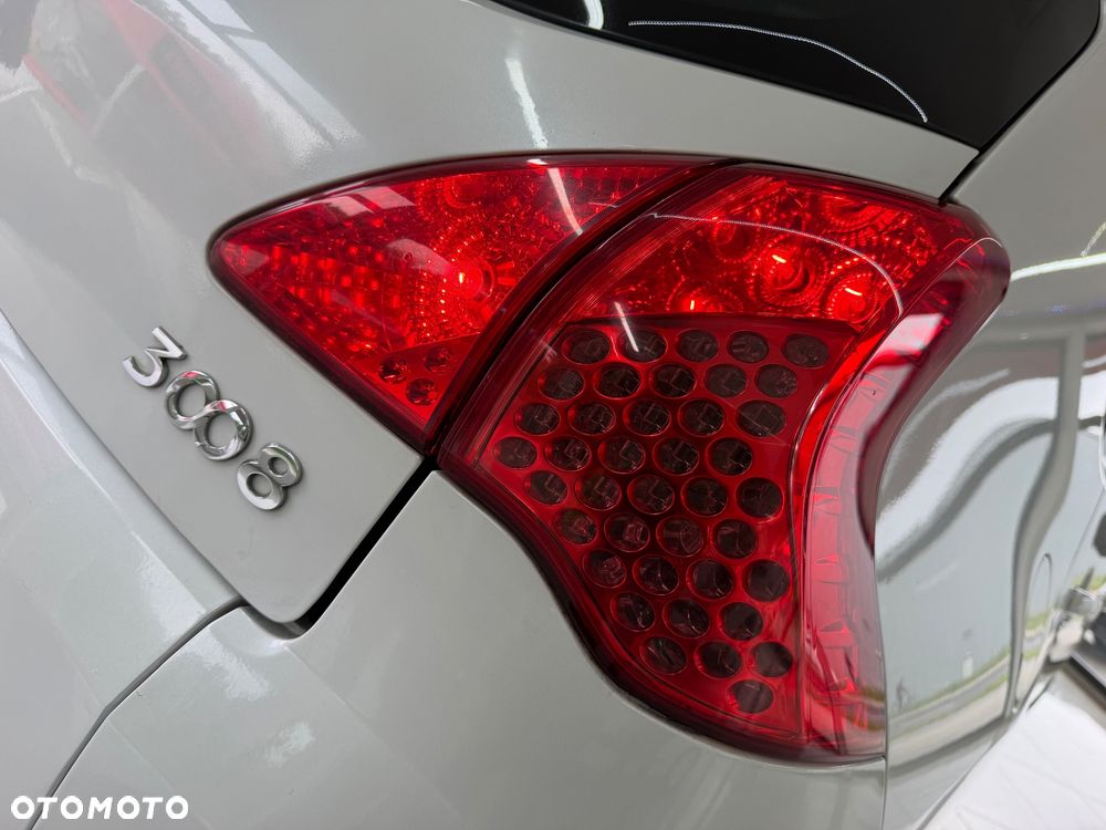 Peugeot 3008 HDi FAP 150 Premium - 19