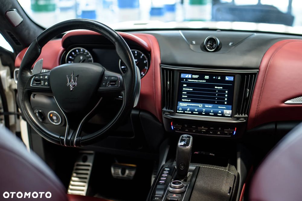 Maserati Levante Trofeo Q4 - 10