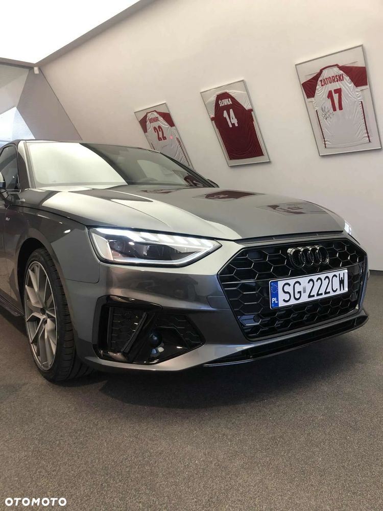 Audi A4 Limousine - 3