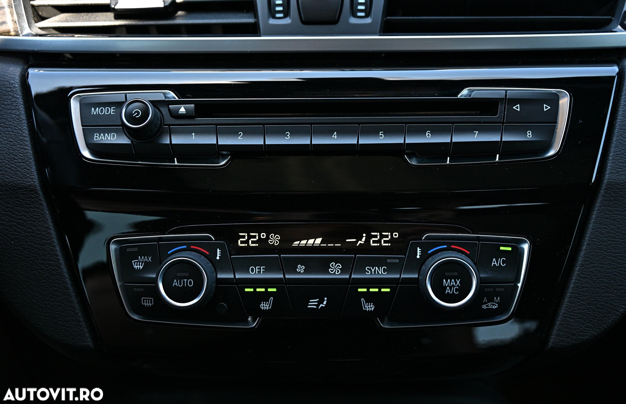 BMW X1 xDrive25i AT xLine - 33