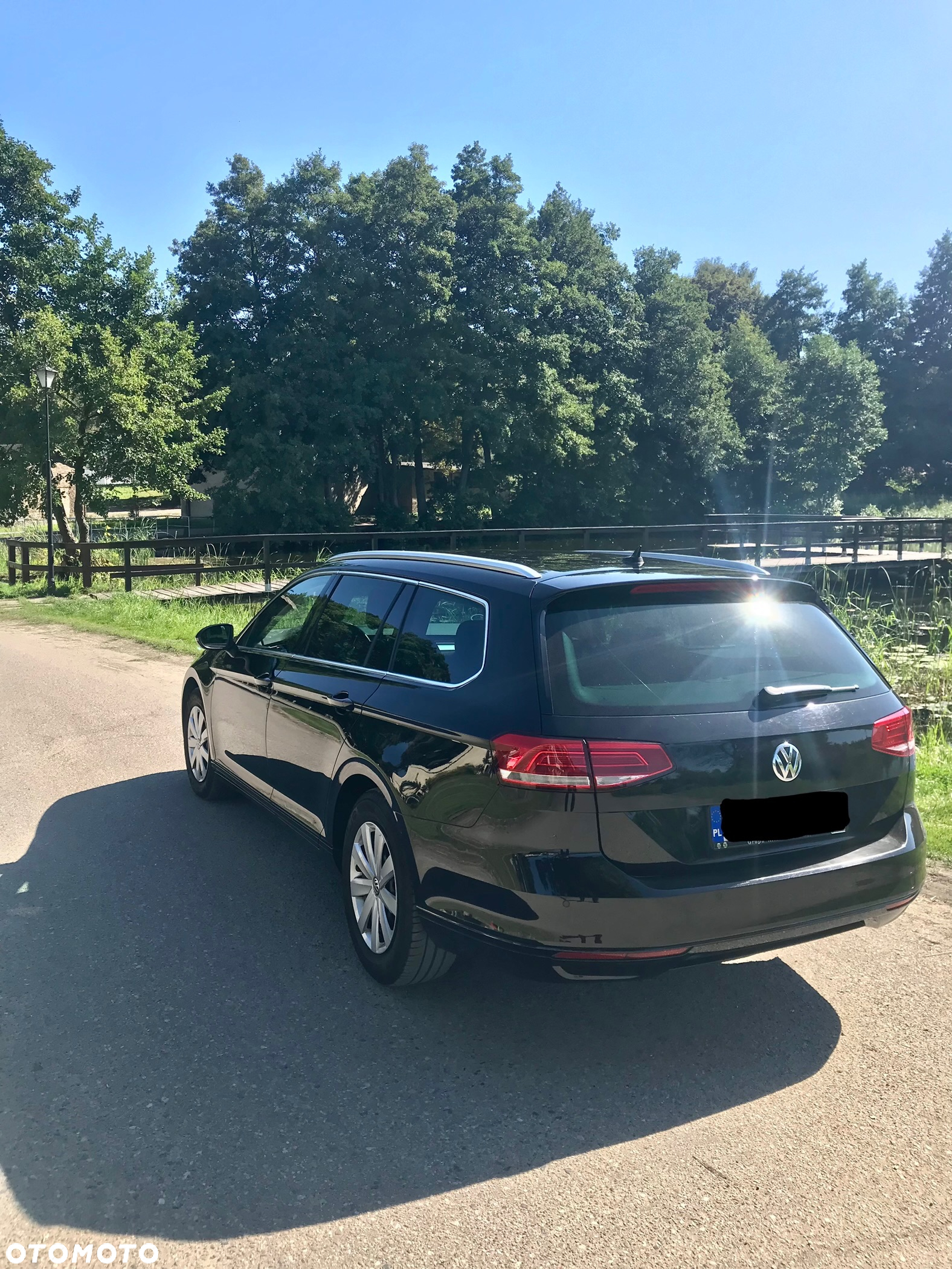 Volkswagen Passat 2.0 TDI SCR DSG Comfortline - 2