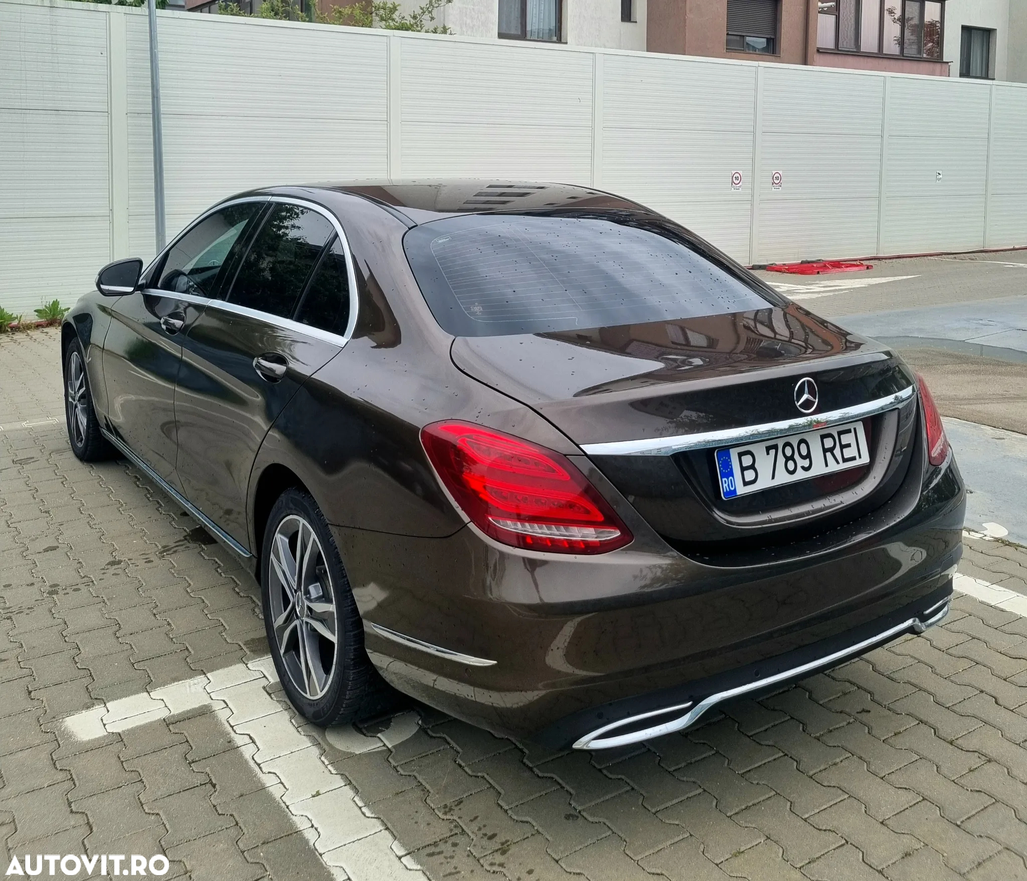 Mercedes-Benz C - 6