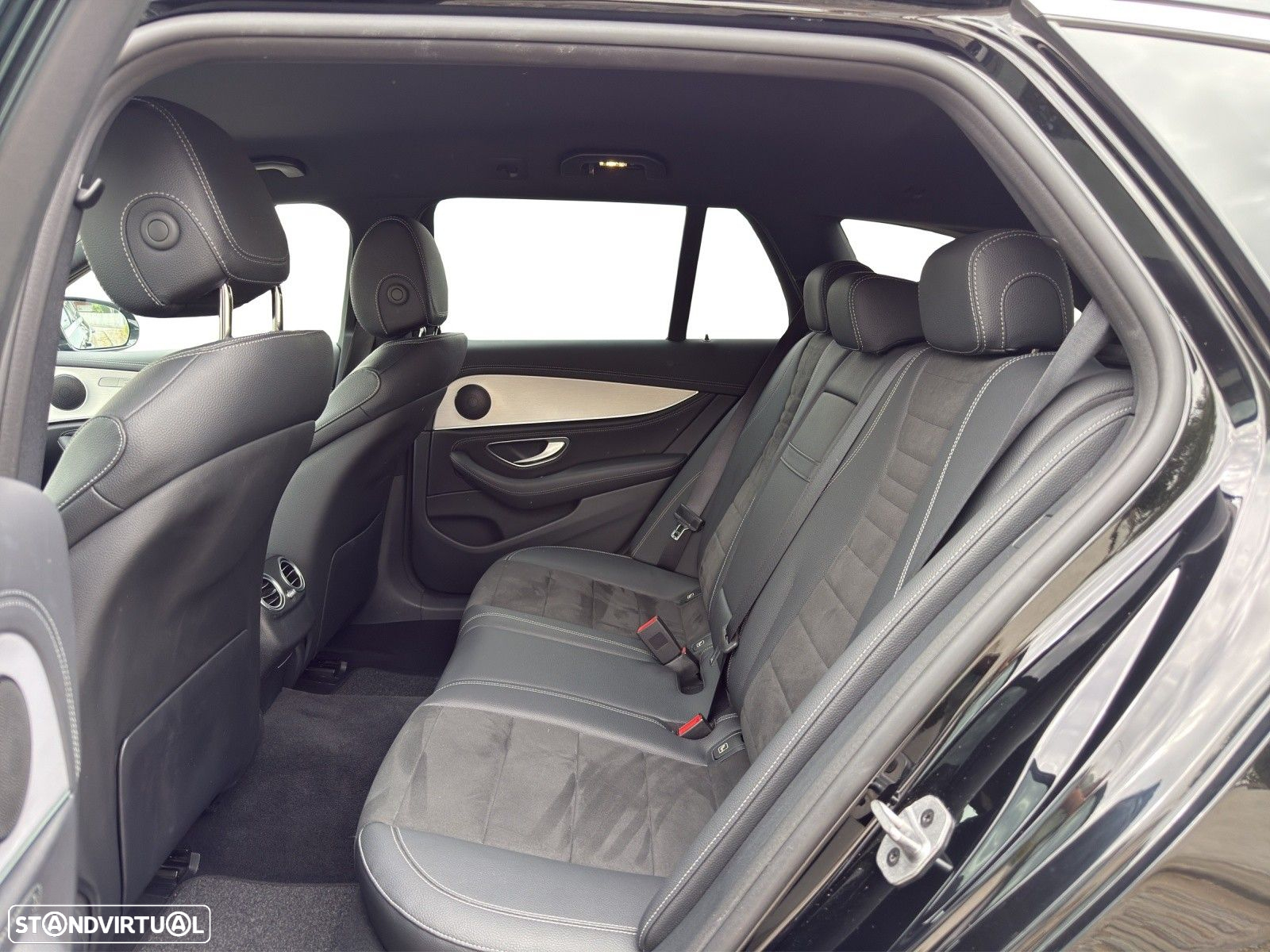 Mercedes-Benz E 300 de AMG Line - 12