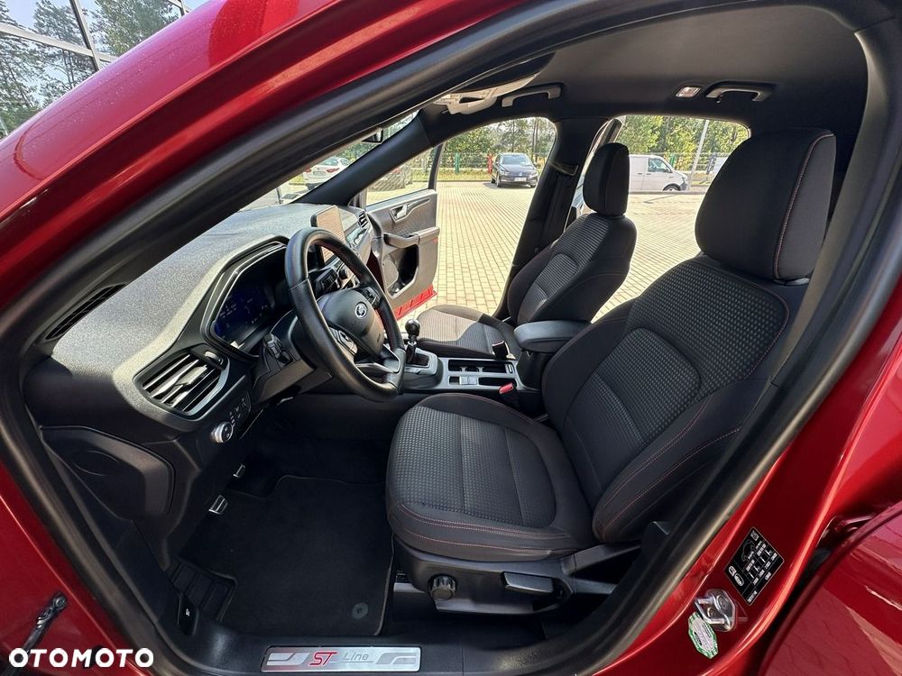 Ford Kuga 1.5 EcoBoost ST-LINE - 11