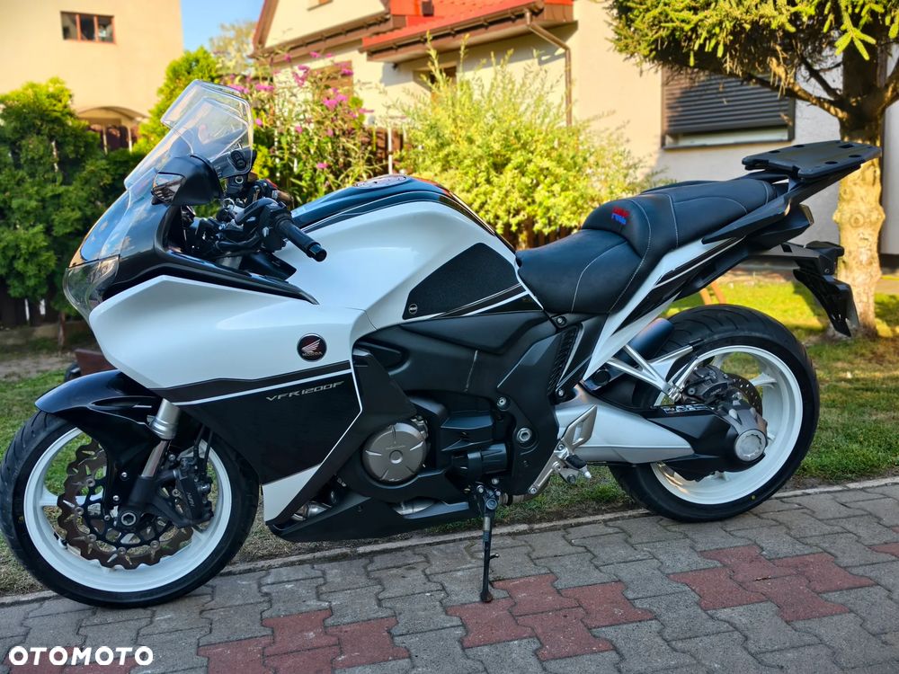 Honda VFR - 22