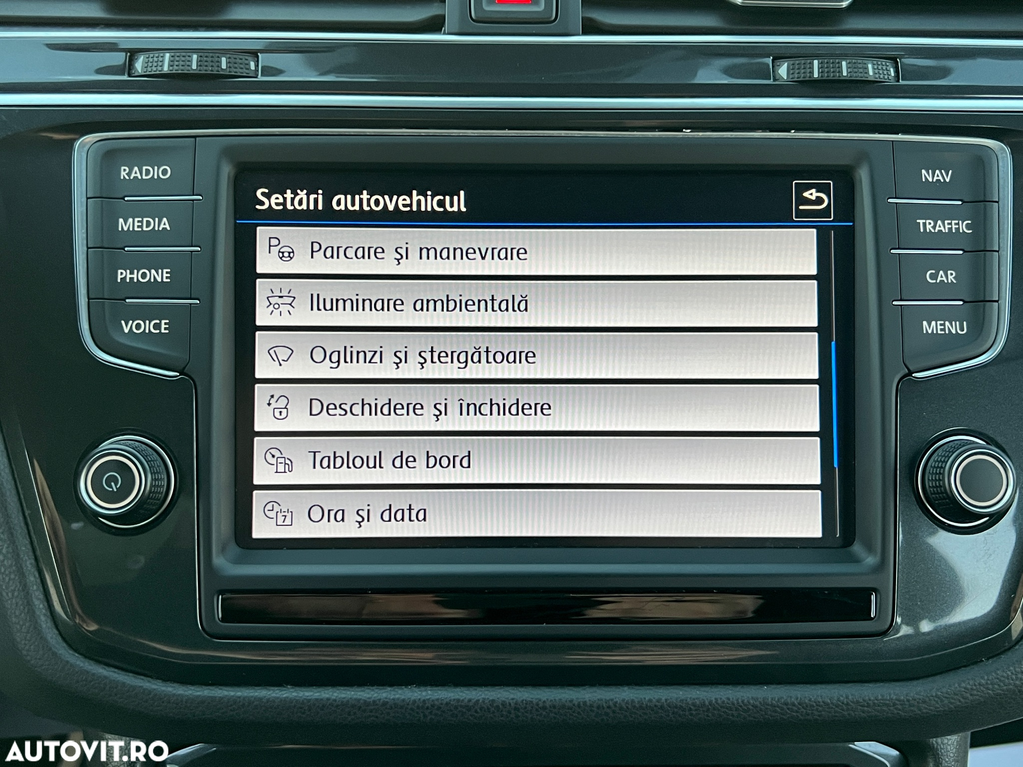 Volkswagen Tiguan 2.0 TDI SCR 4MOTION DSG Highline - 16