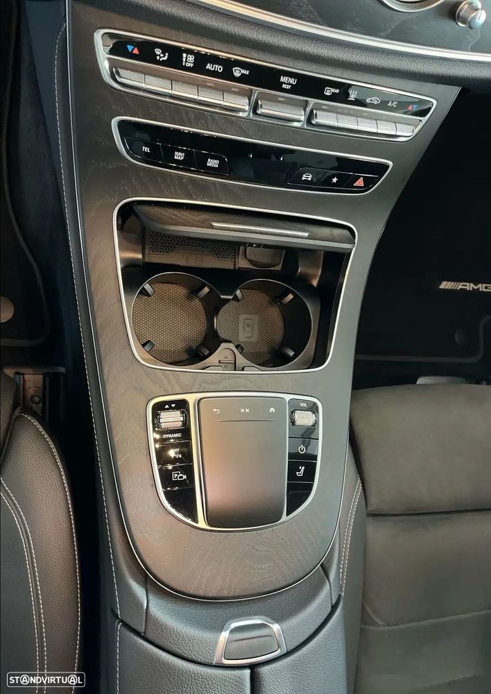 Mercedes-Benz E 300 de 9G-TRONIC AMG Line - 12