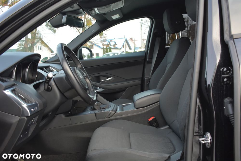 Jaguar E-Pace - 24