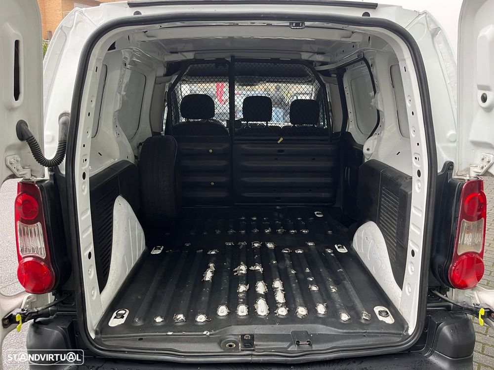 Peugeot Partner 1.6 HDI  3 LUGARES AC - 17