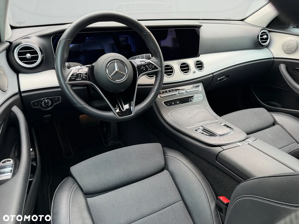 Mercedes-Benz Klasa E - 14